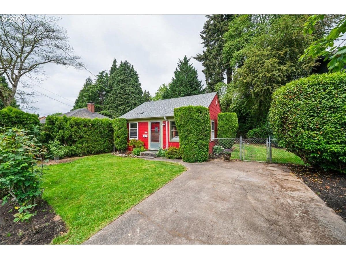 Primary listing photo, 4015 SE TENINO ST, Portland, OR, 97202