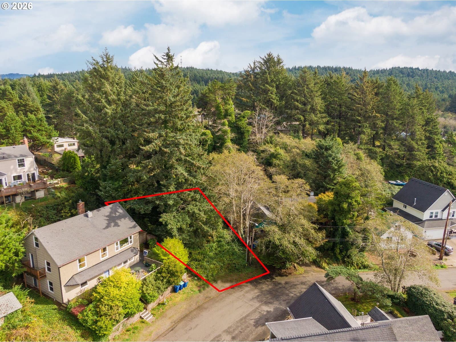 Listing photo 1 of 6