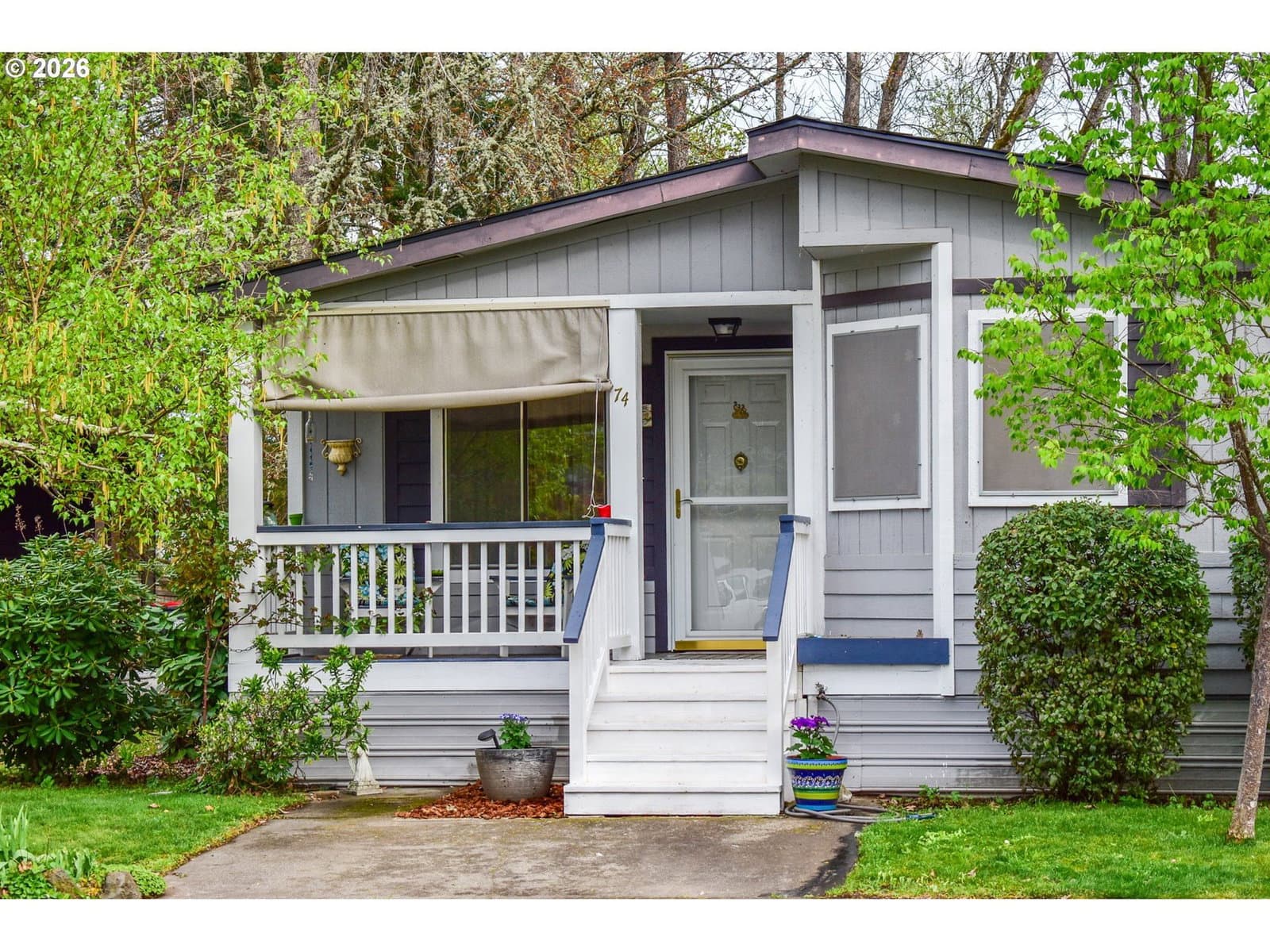 Listing photo 1 of 6