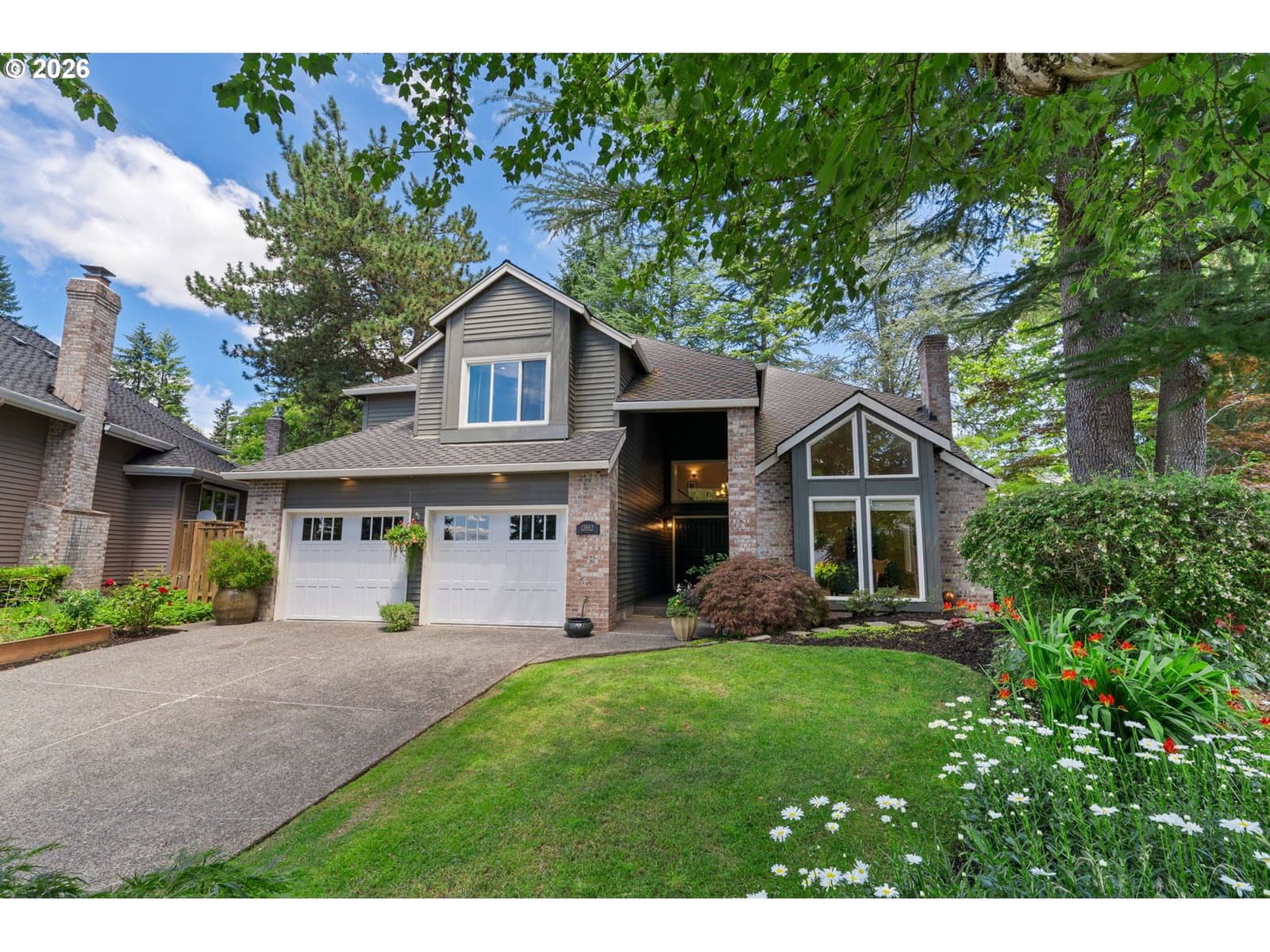 Listing photo 1 of 6