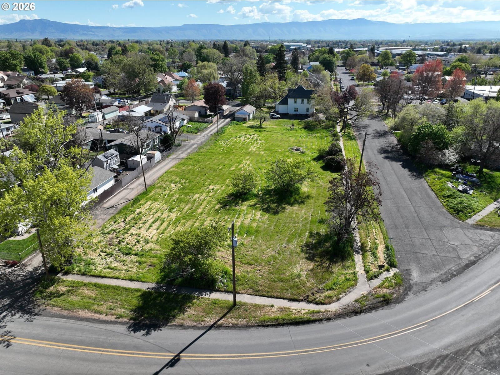 Primary listing photo, 1303 T AVE, La Grande, OR, 97850