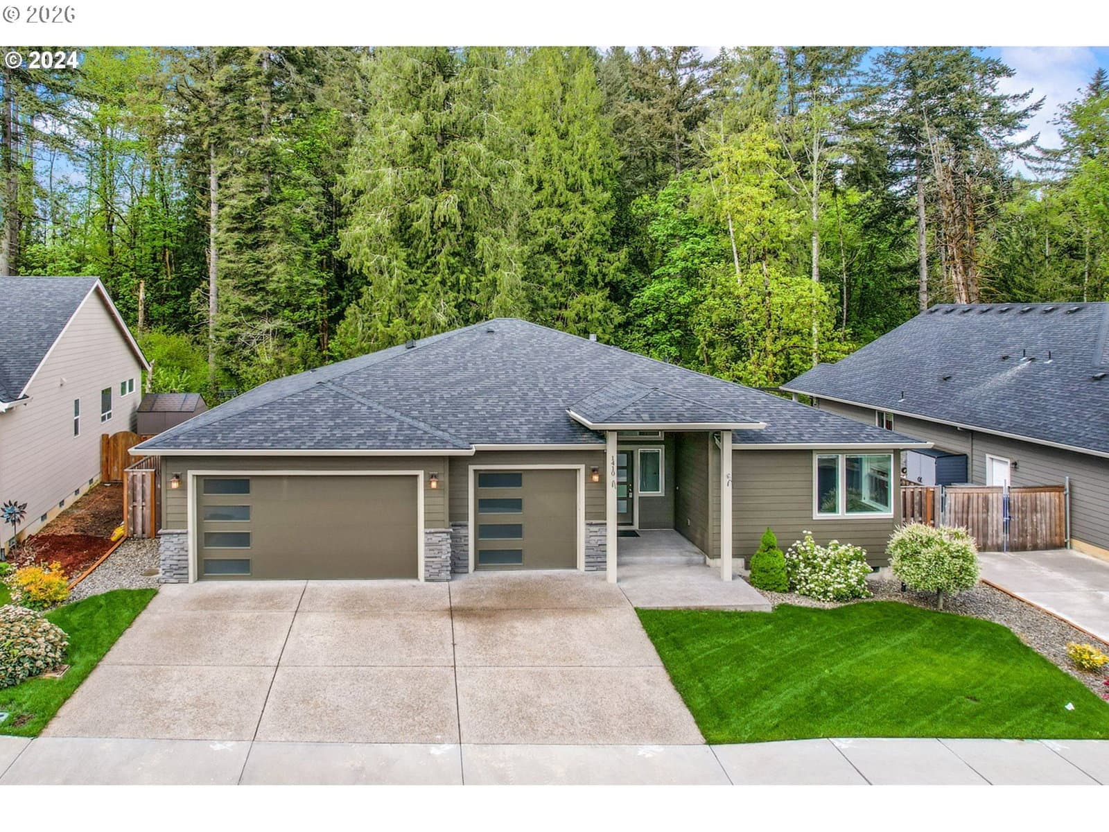 Listing photo 1 of 6