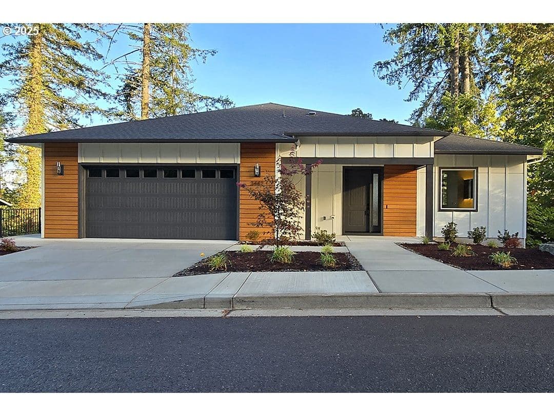 Primary listing photo, 3442 RIVER HEIGHTS DR, Springfield, OR, 97477