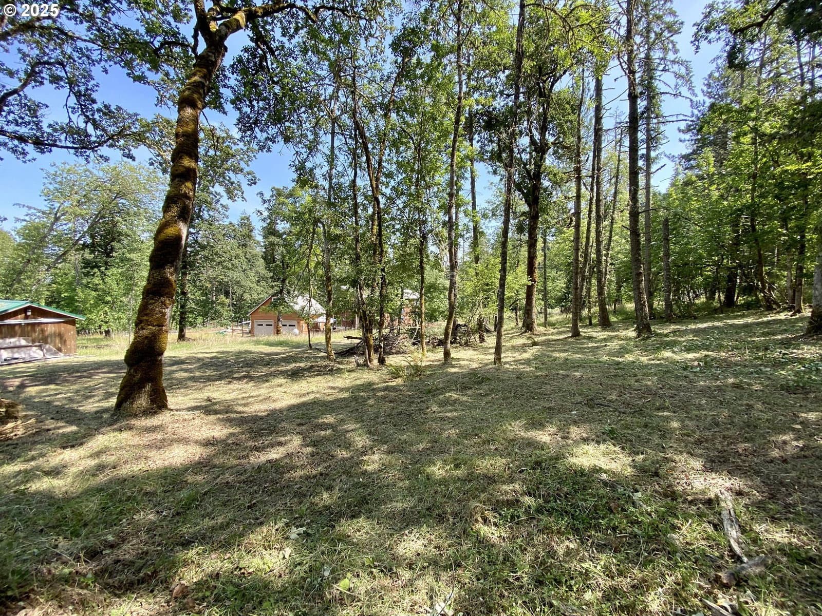 Primary listing photo, W 40TH AVE #3, Eugene, OR, 97405