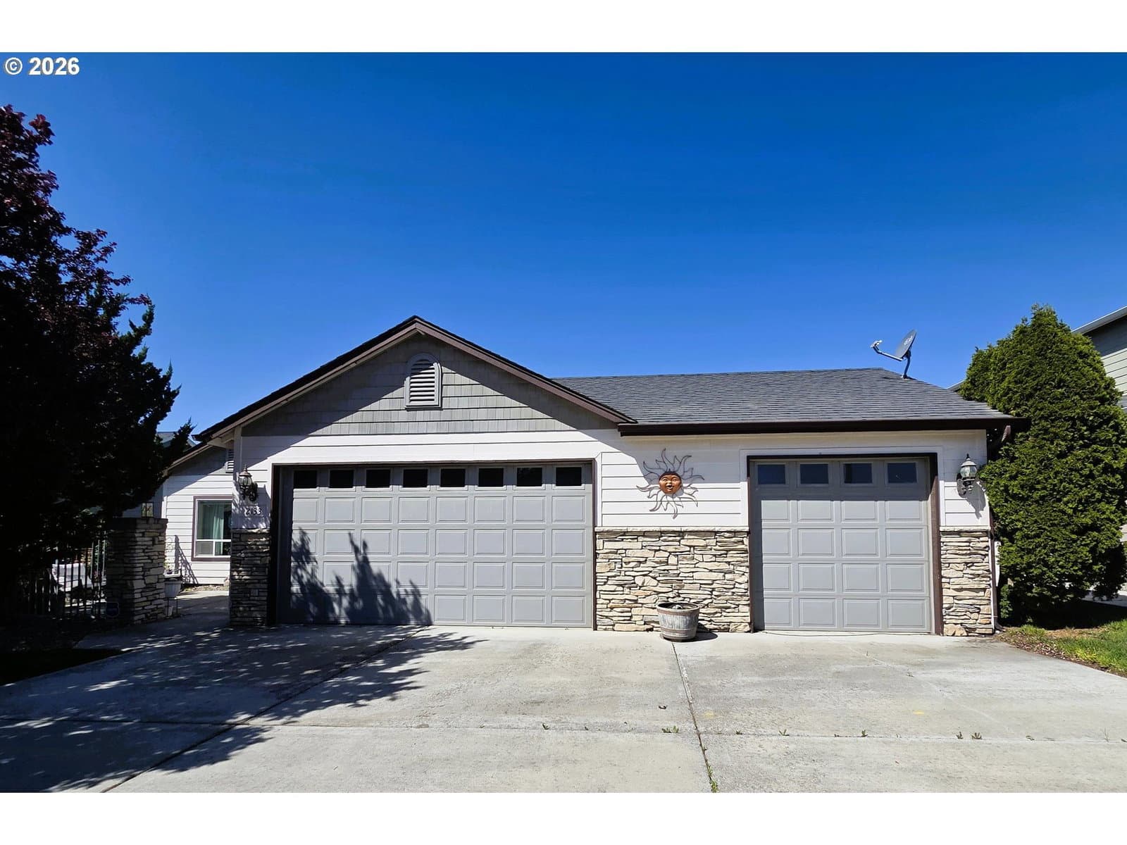 Primary listing photo, 2133 NW DUSK DR, Hermiston, OR, 97838