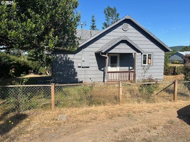 Primary listing photo, 596 E 7TH ST, Coquille, OR, 97423