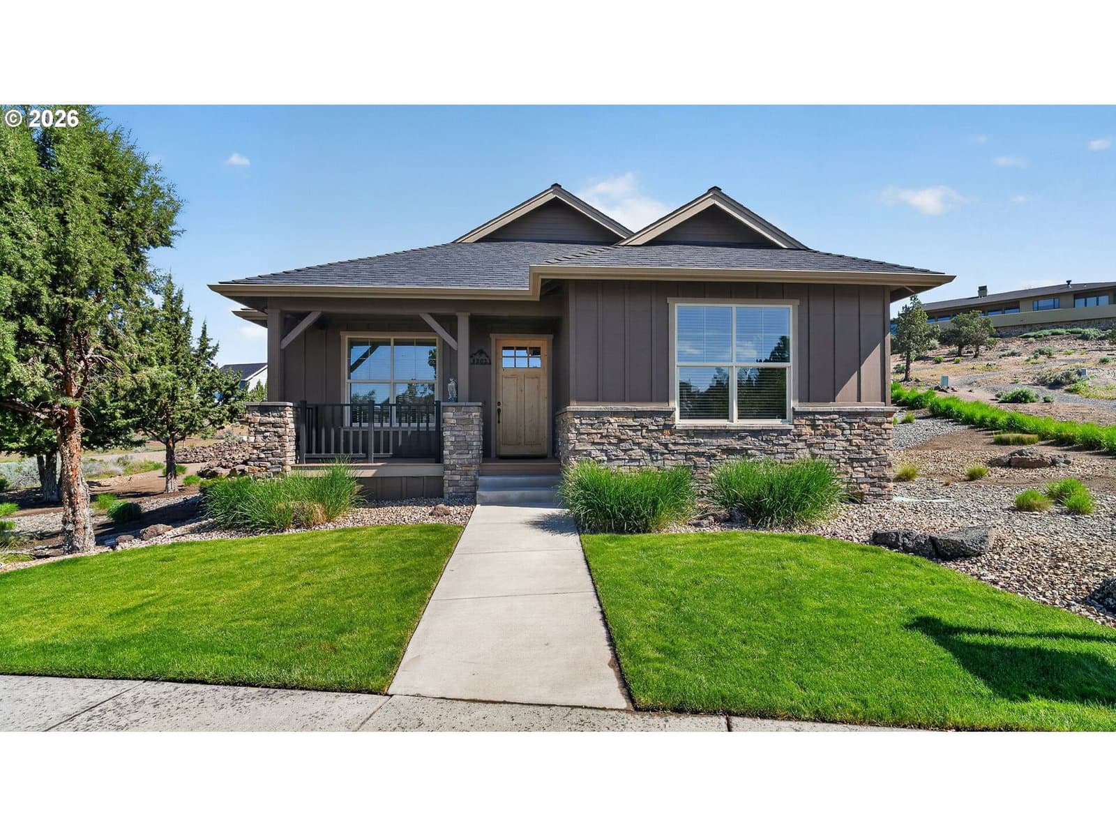 Listing photo 1 of 6