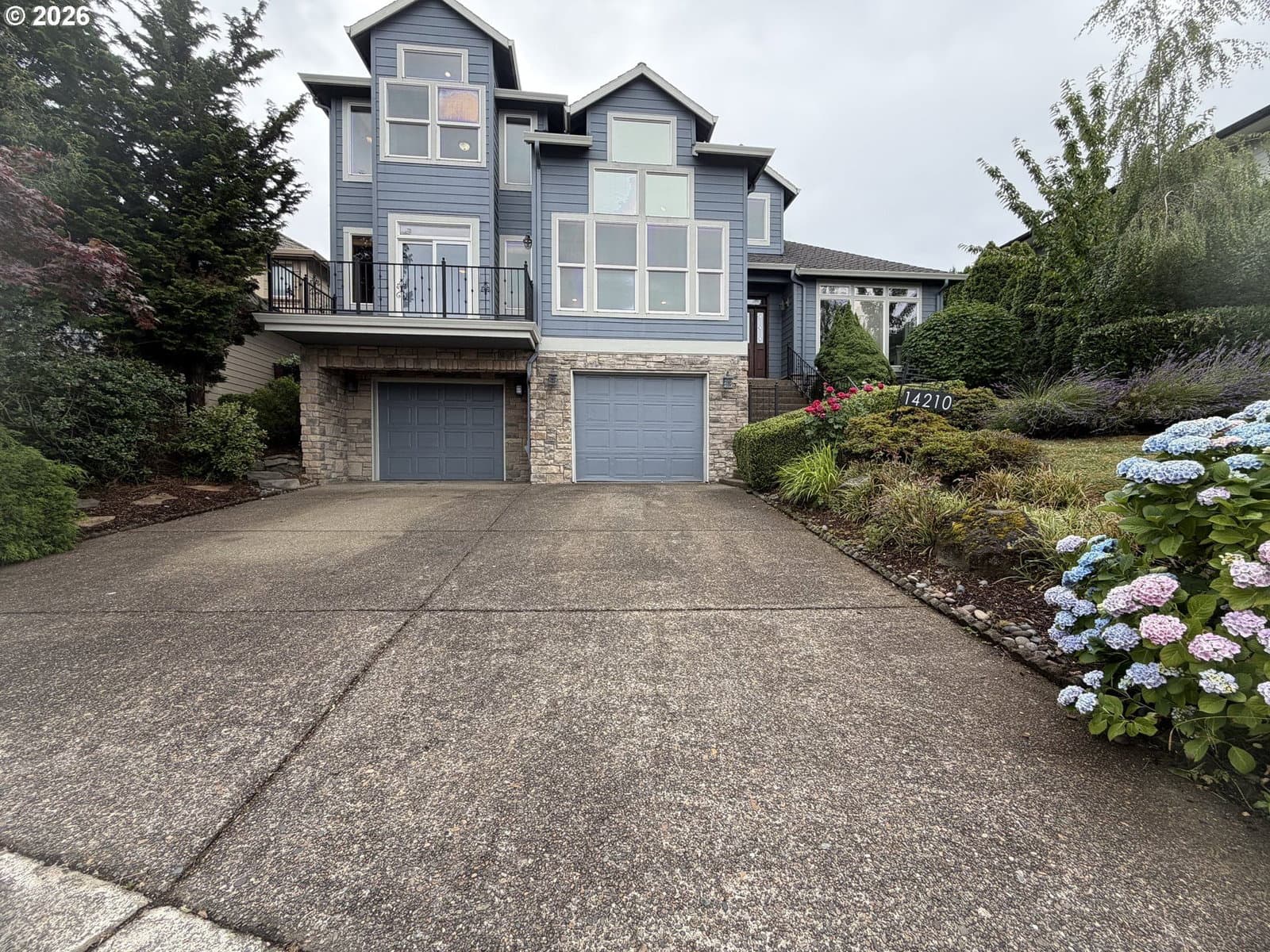 14210 SE ROLLING MEADOWS DR