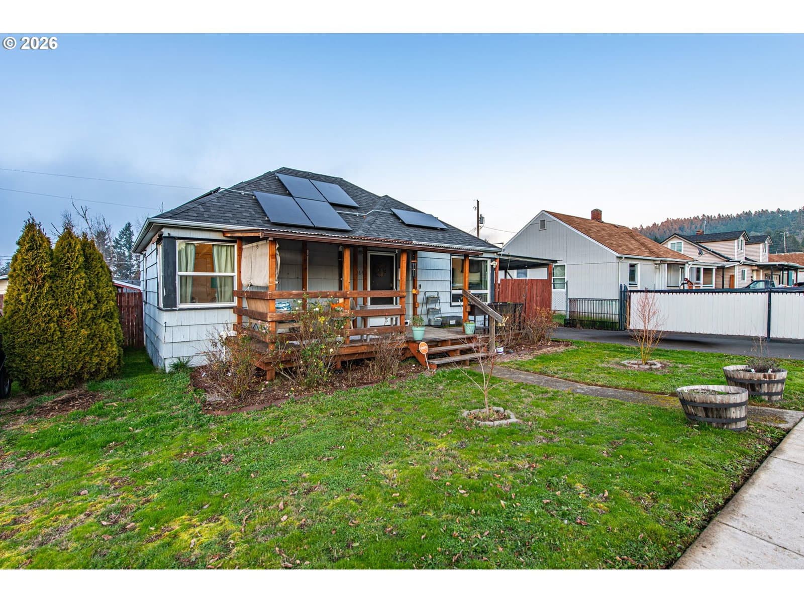 Primary listing photo, 1064 E TAYLOR AVE, Cottage Grove, OR, 97424