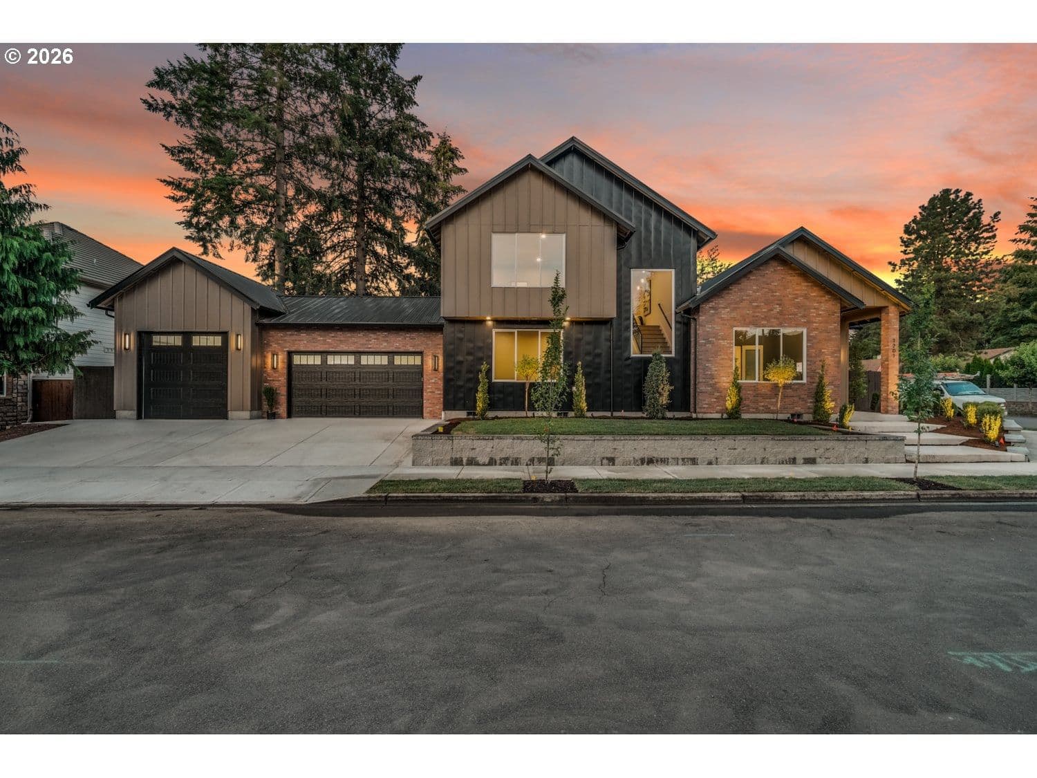 Listing photo 1 of 6