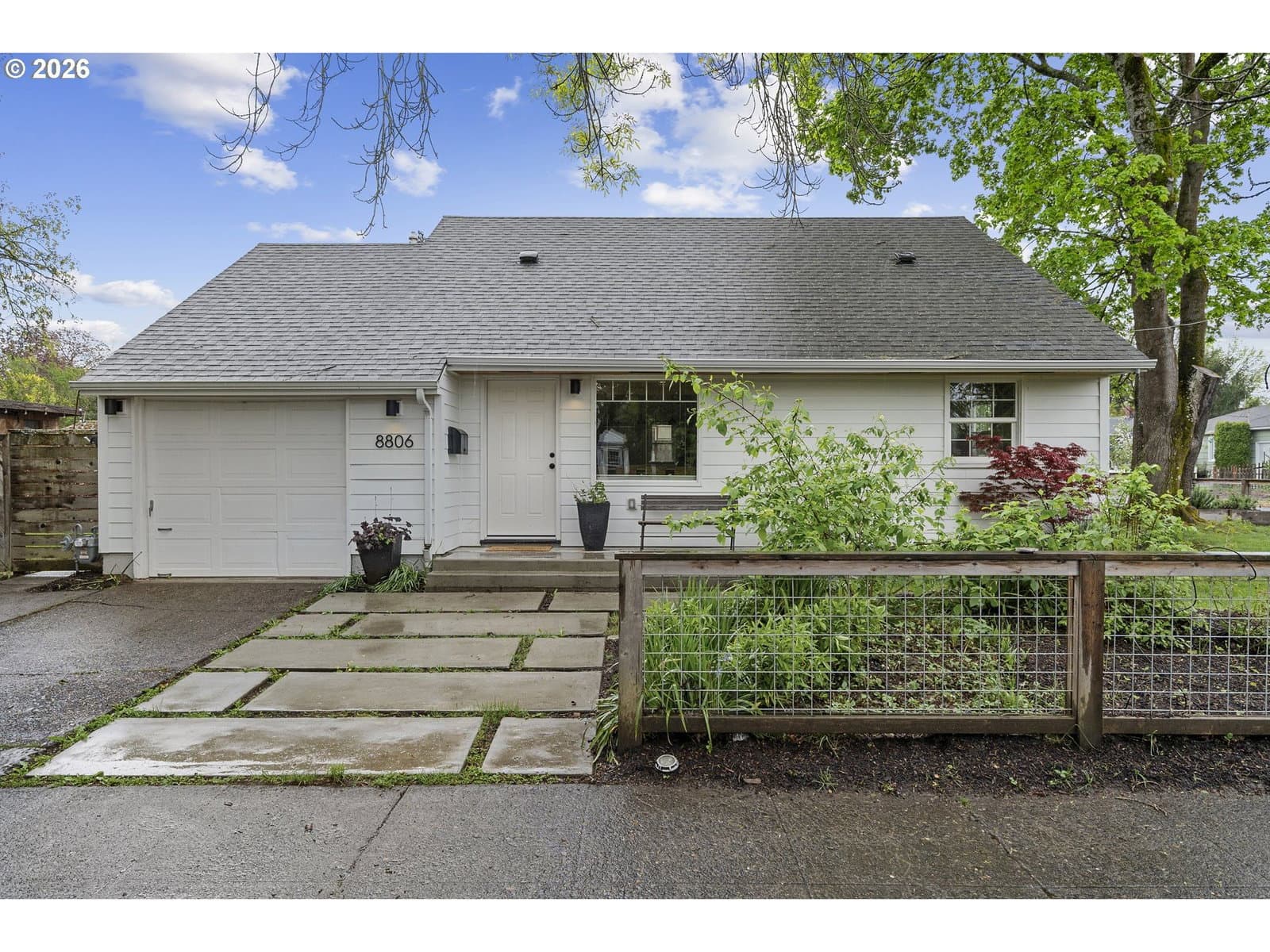 Primary listing photo, 8806 SE TAYLOR ST, Portland, OR, 97216