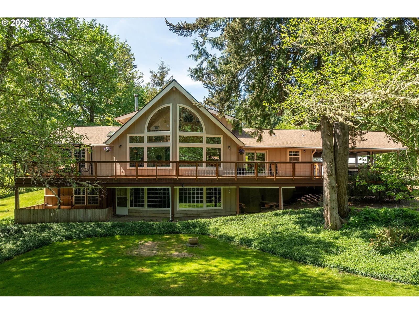 Listing photo 1 of 6
