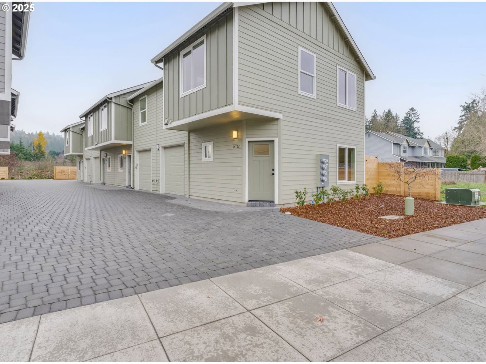 Primary listing photo, 14362 SE KNIGHT ST, Portland, OR, 97236