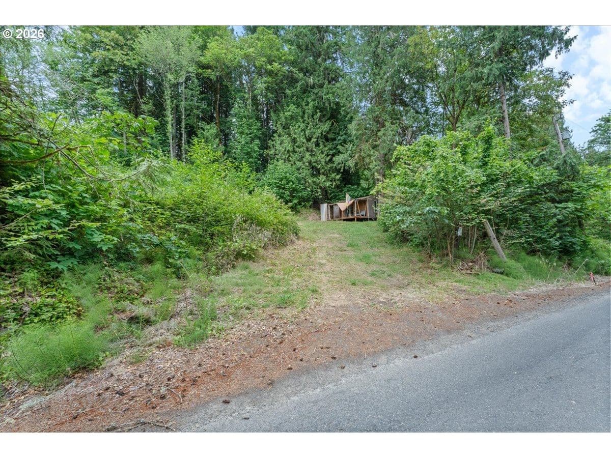 Listing photo 1 of 6