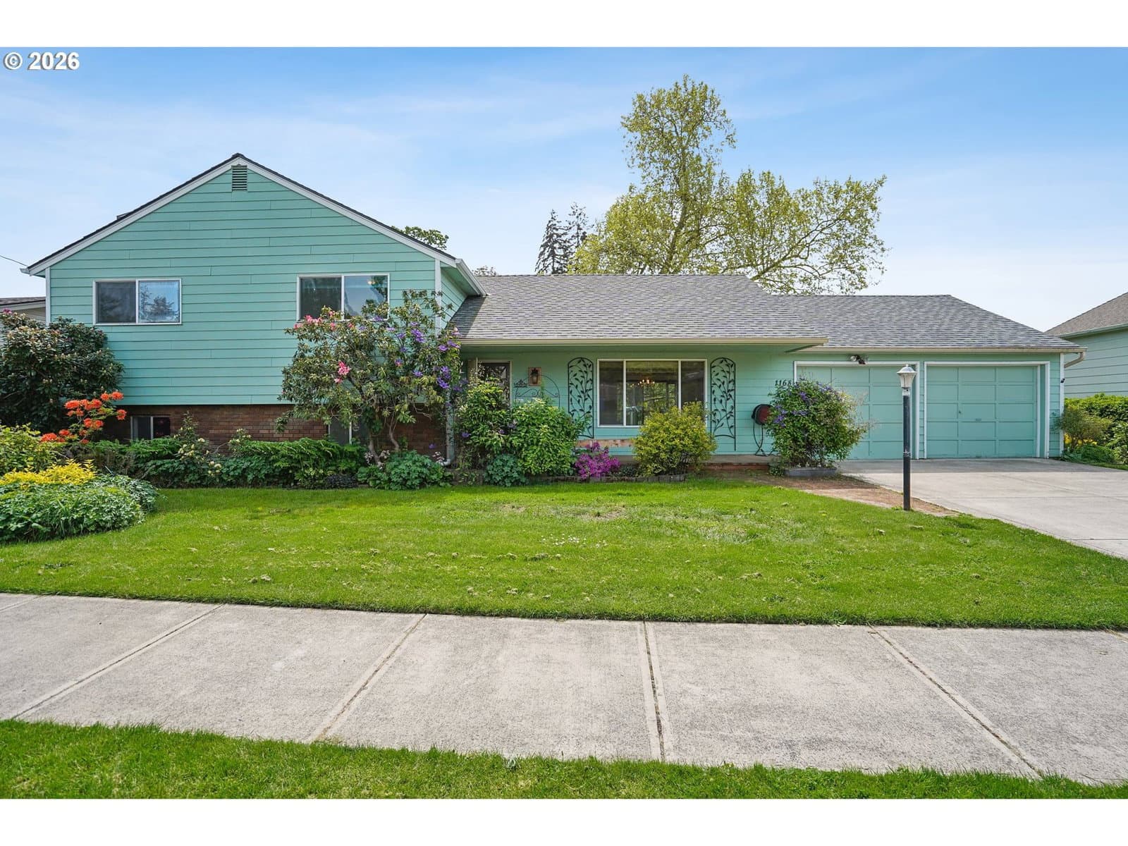 Listing photo 1 of 6