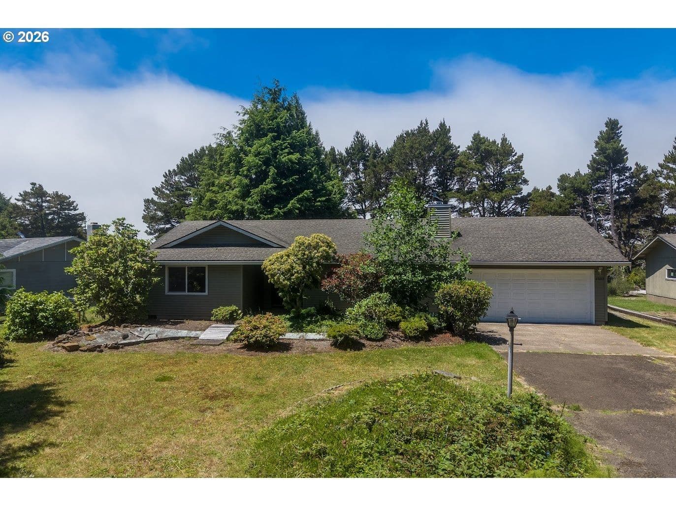 Listing photo 1 of 6