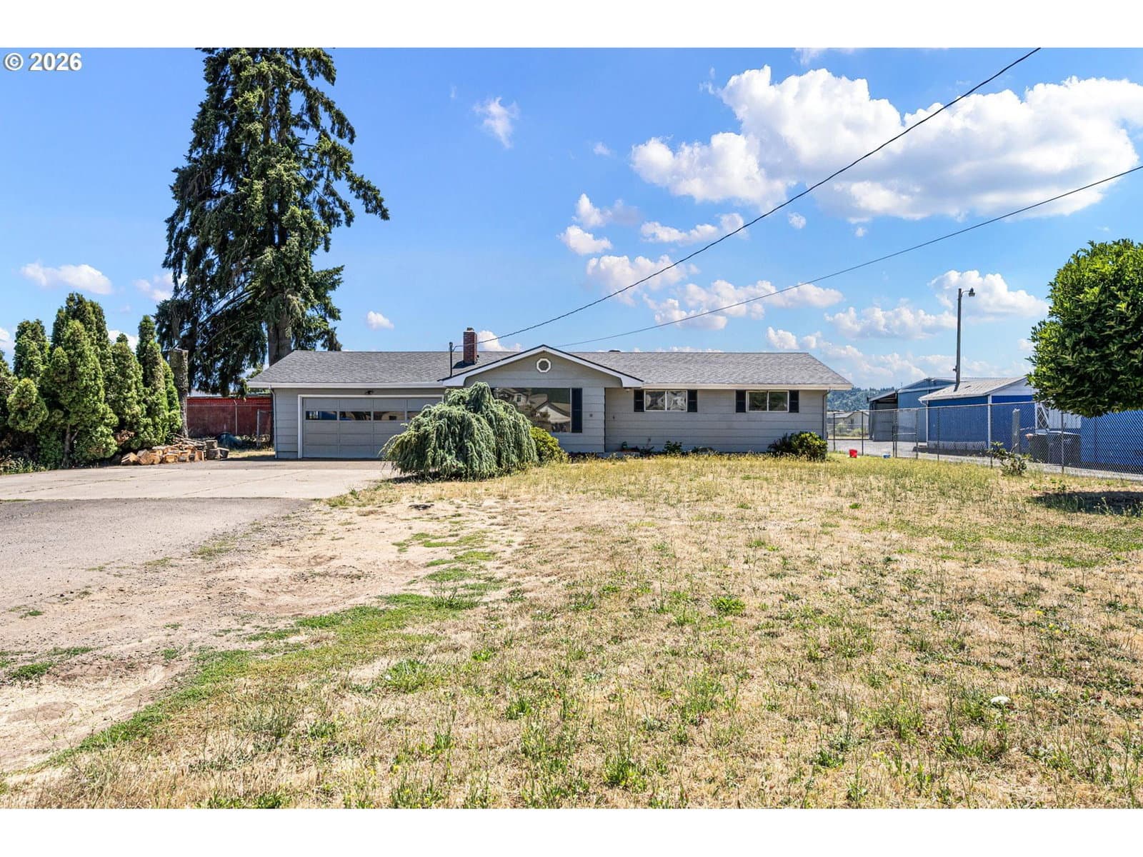 Listing photo 1 of 6