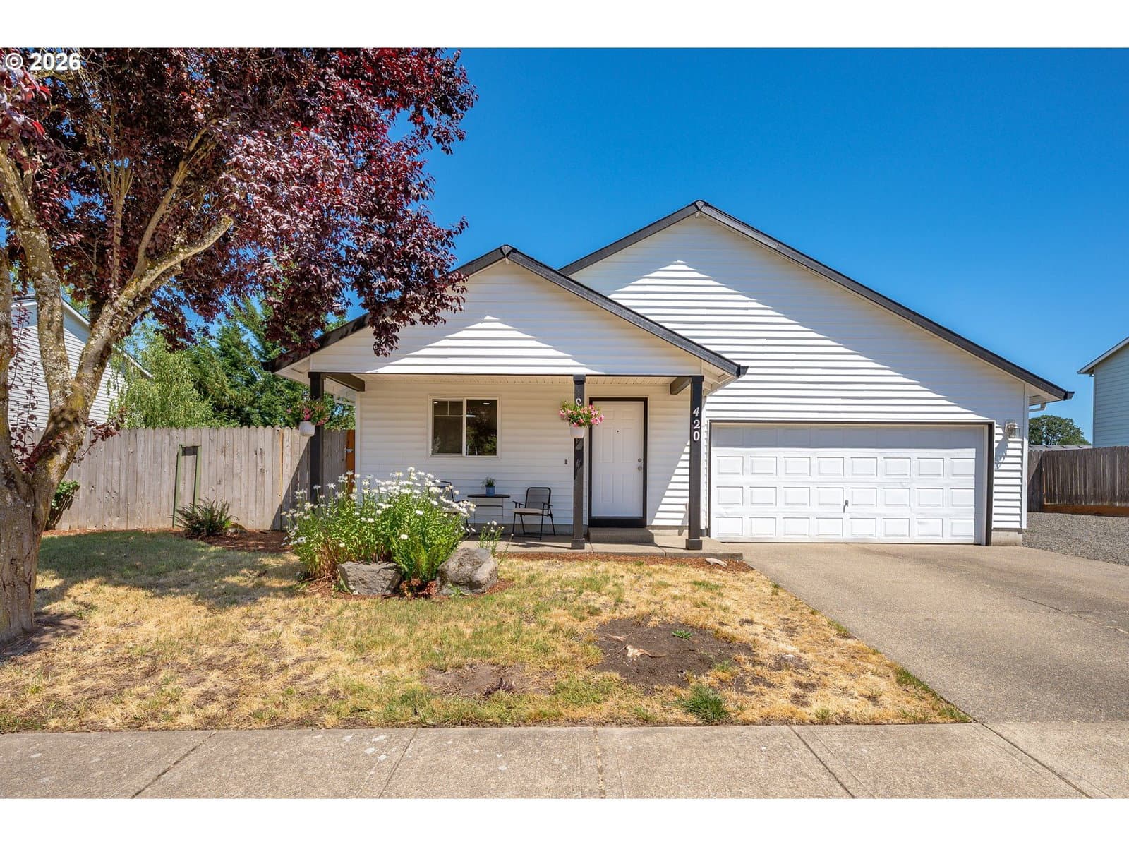 Listing photo 1 of 6