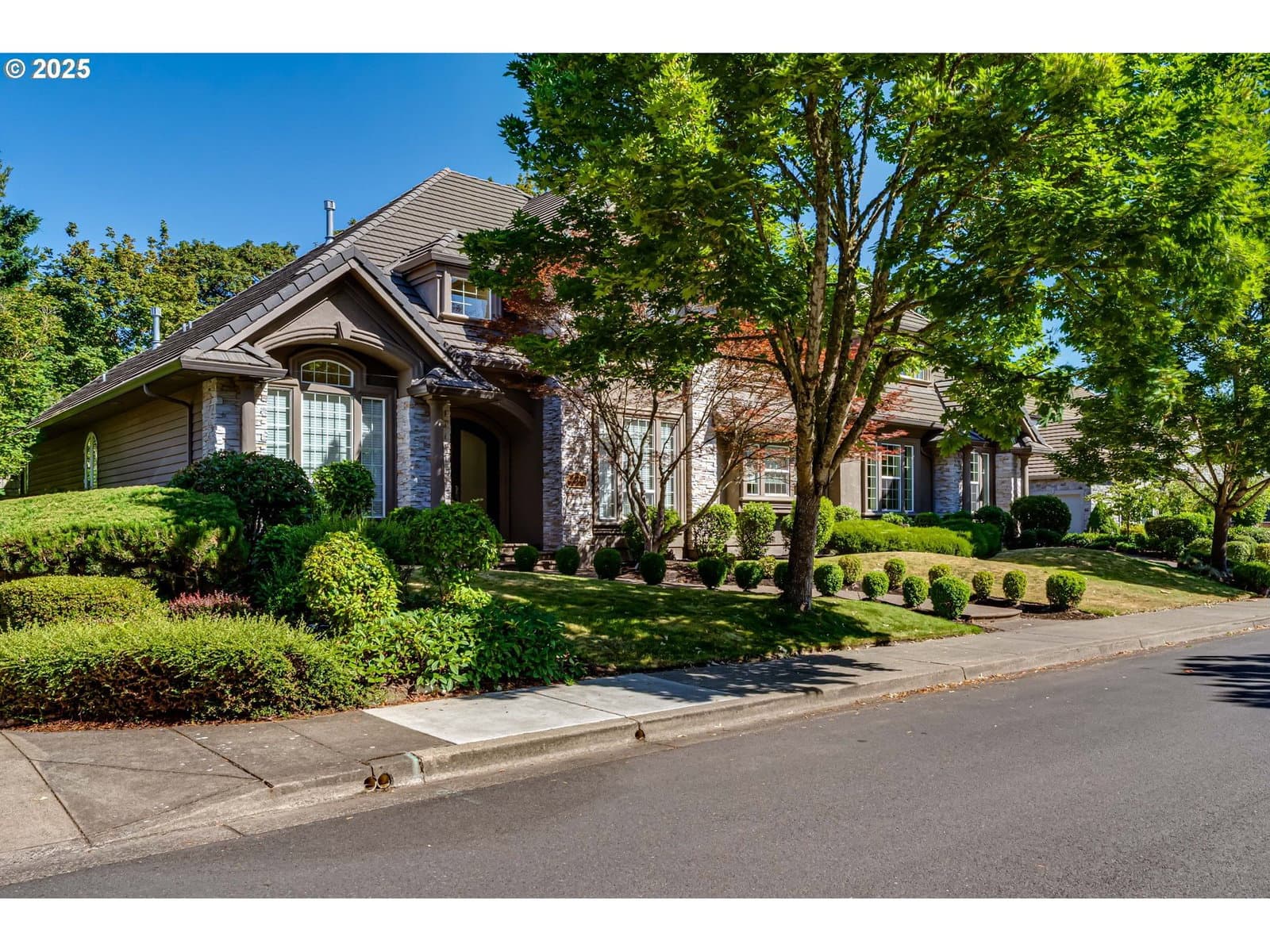 Primary listing photo, 2874 RIVERWALK LOOP, Eugene, OR, 97401