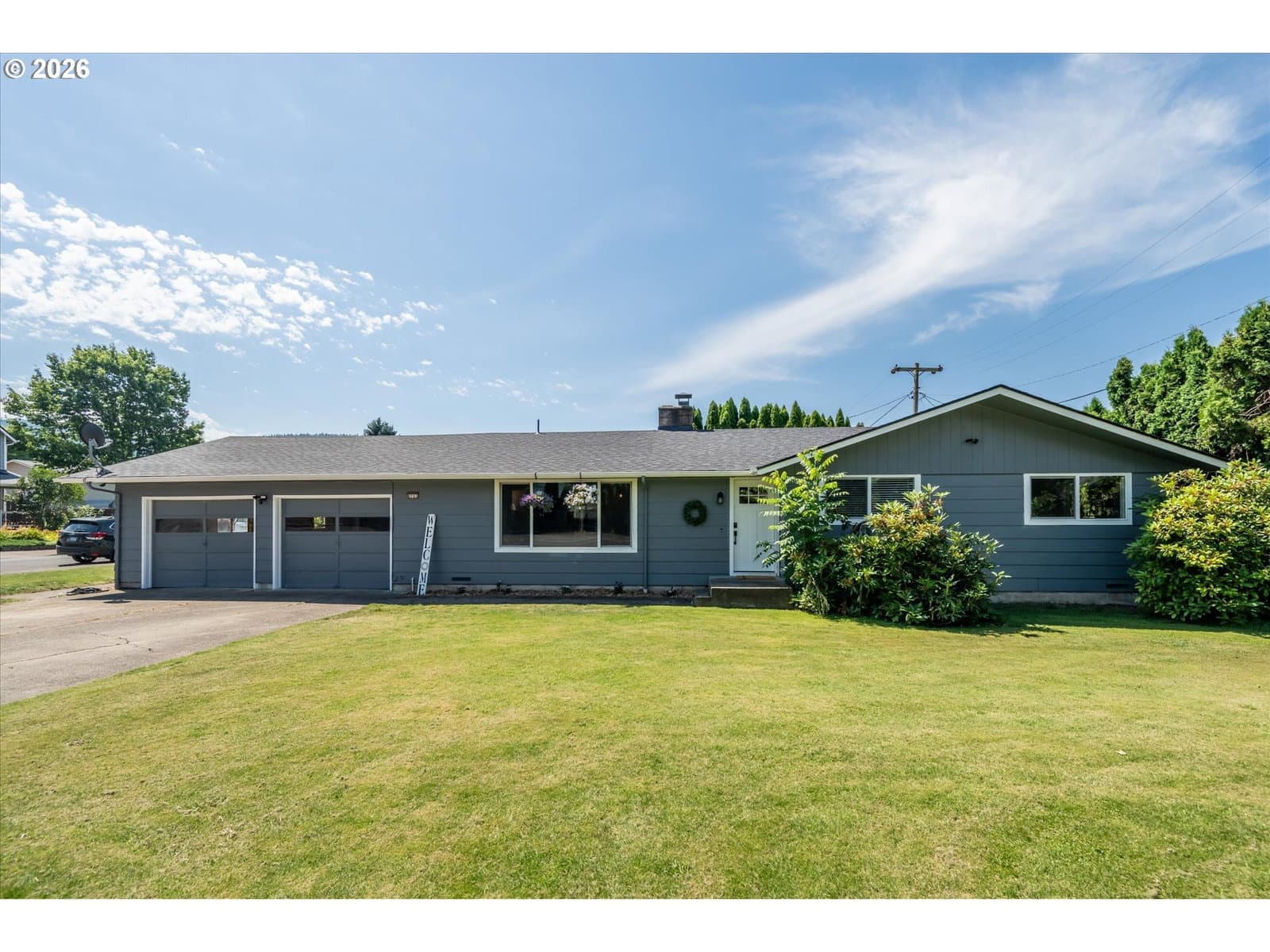Listing photo 1 of 6