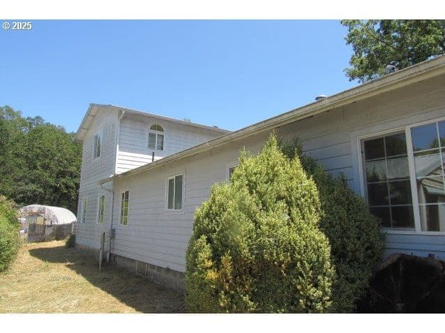 Primary listing photo, 276 UNION GAP LOOP RD, Oakland, OR, 97462