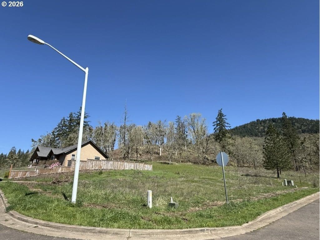 Primary listing photo, 06000 N Hyland LN, Lowell, OR, 97452
