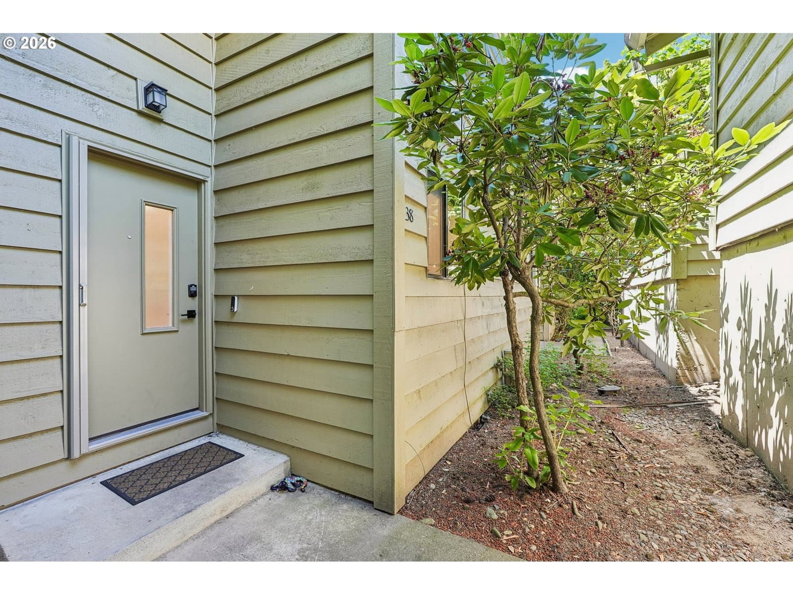 38 CERVANTES CIR