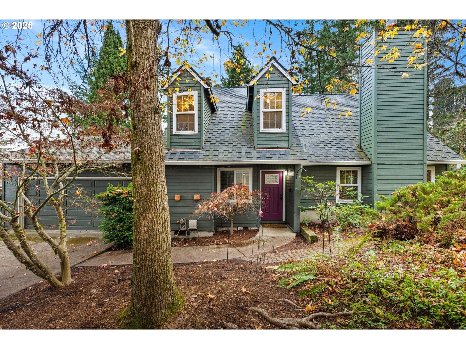 Primary listing photo, 21 ORIOLE LN, Lake Oswego, OR, 97035