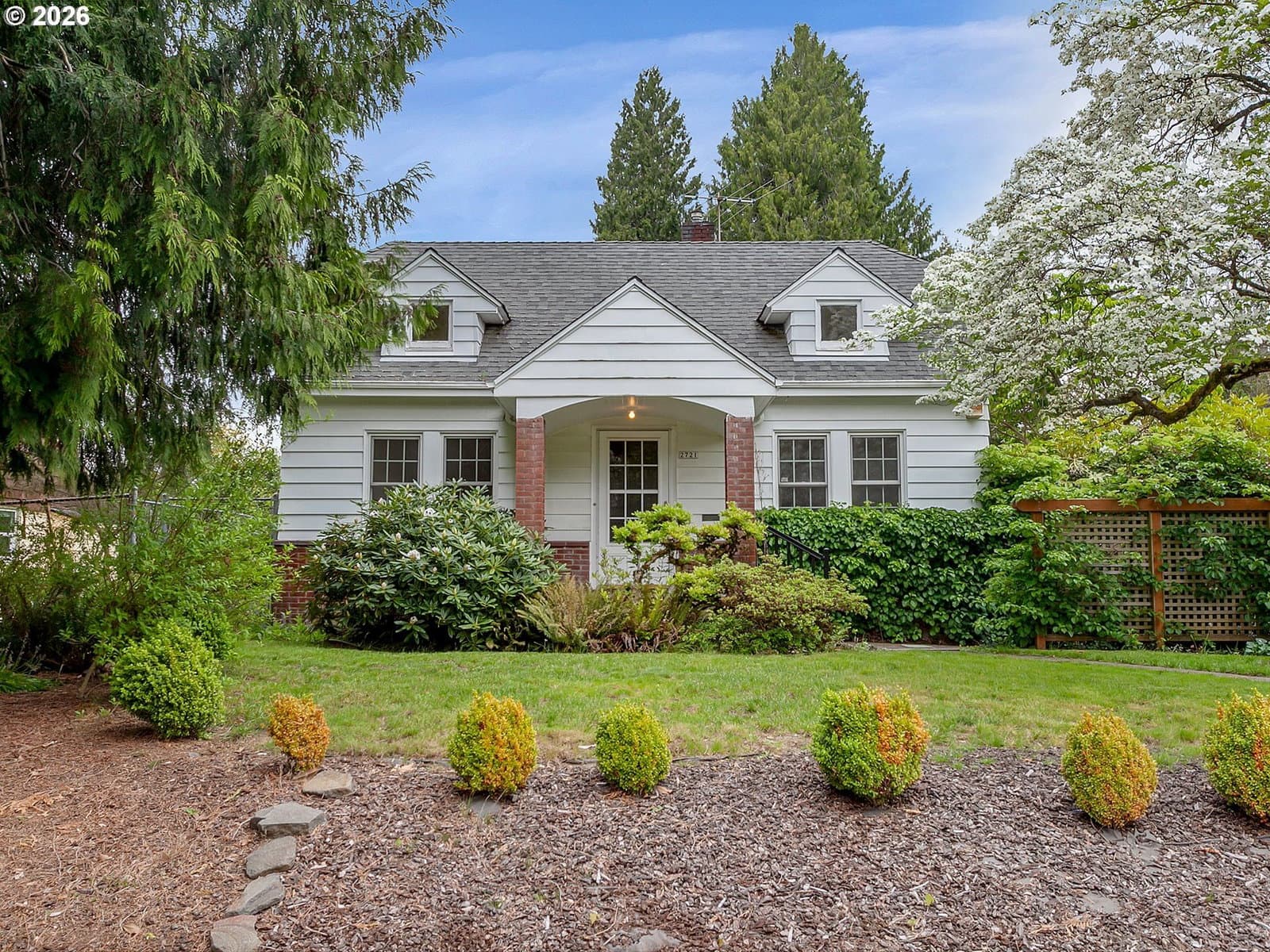 Primary listing photo, 2721 NE AINSWORTH ST, Portland, OR, 97211