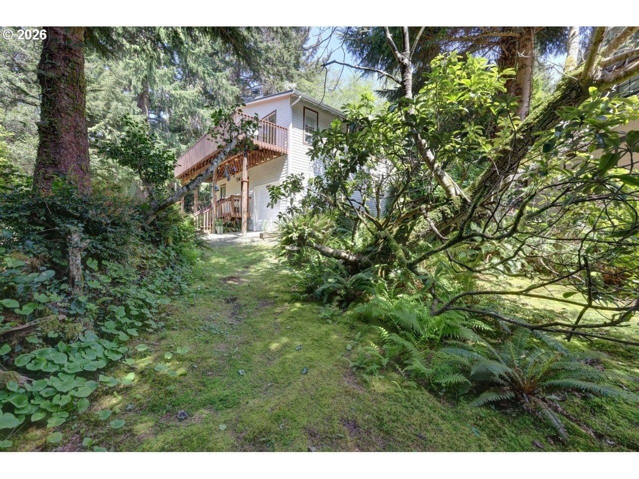Listing photo 1 of 6