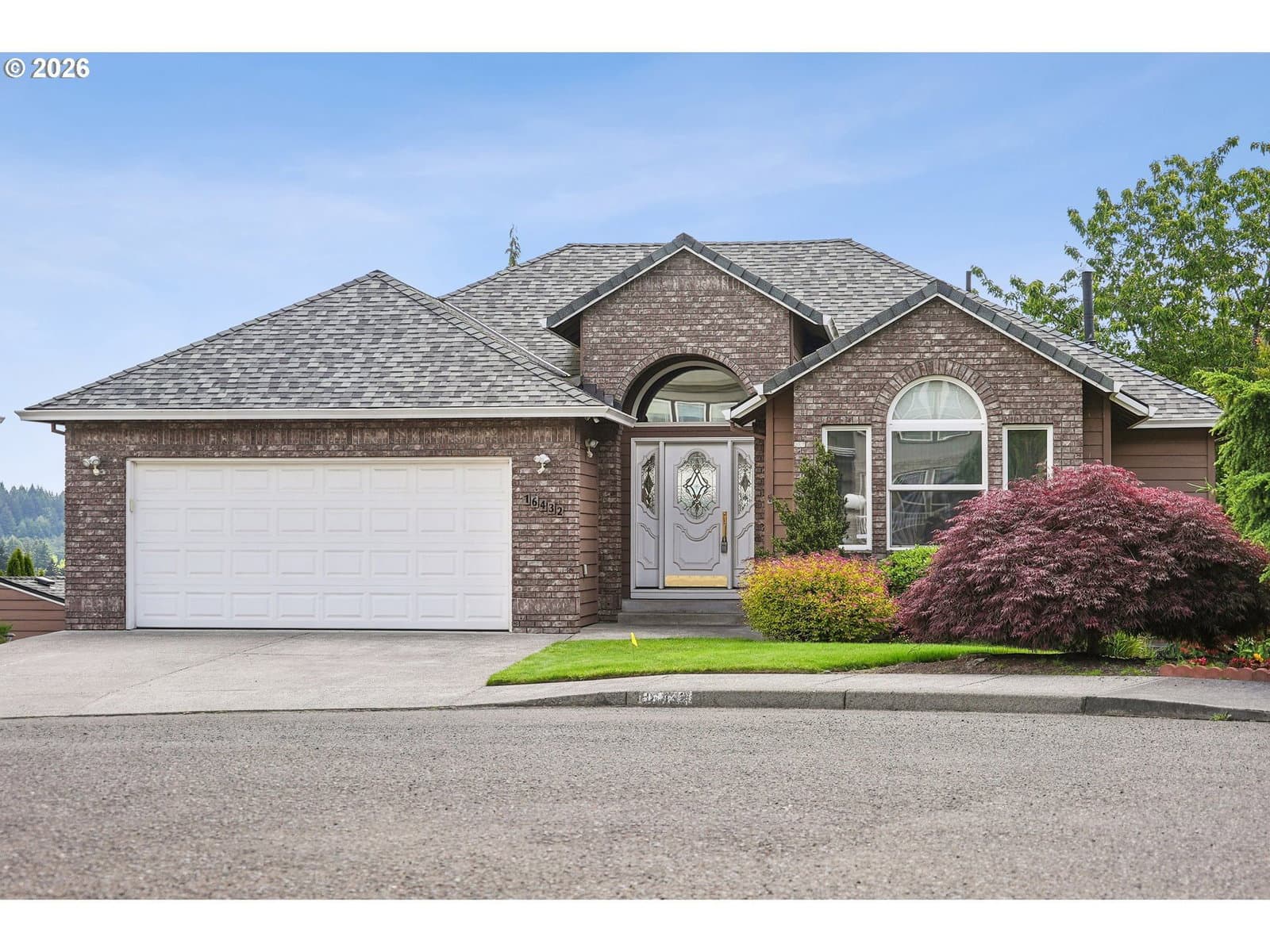 Primary listing photo, 16432 SE MEADOWLAND CT, Portland, OR, 97236