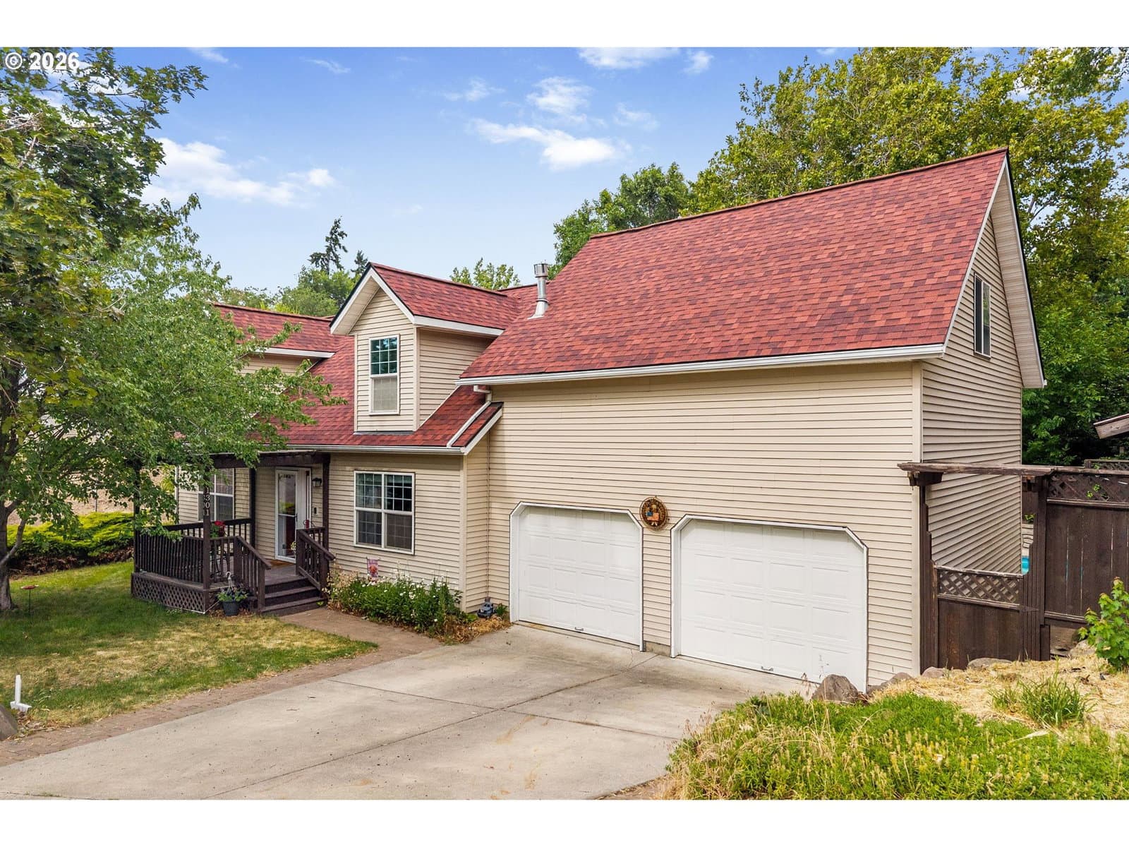 Listing photo 1 of 6