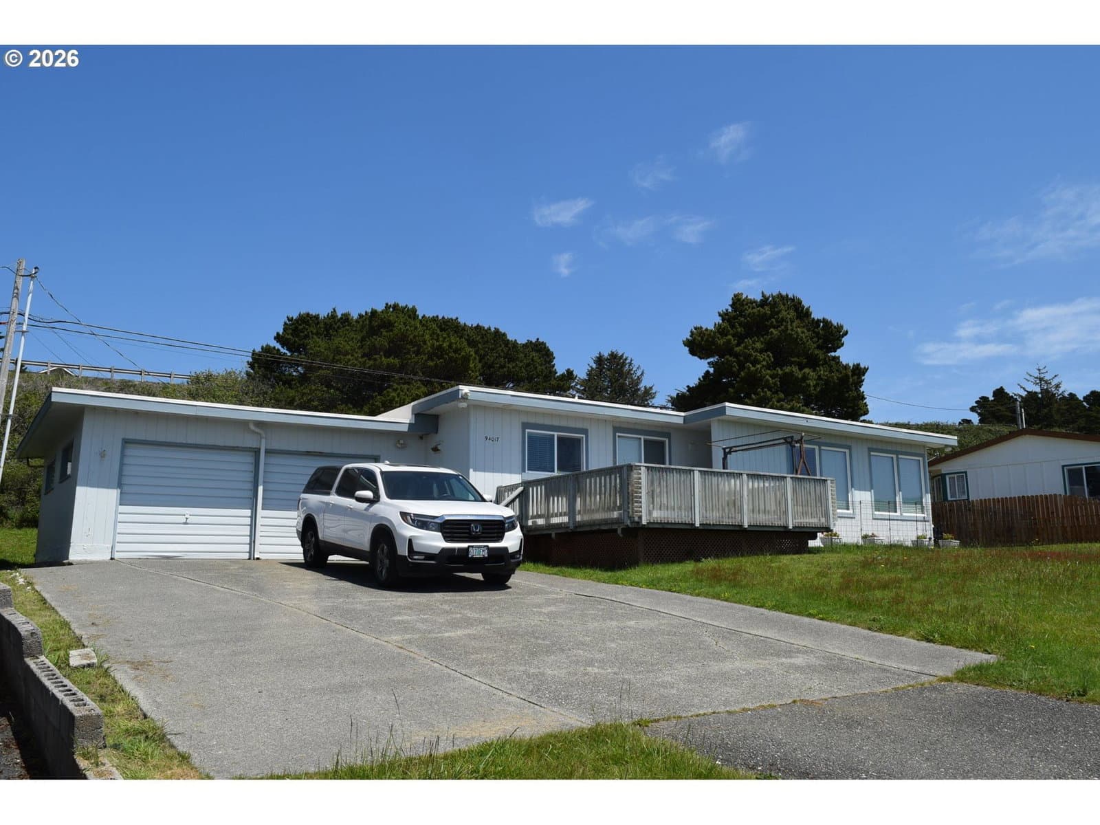 Listing photo 1 of 6
