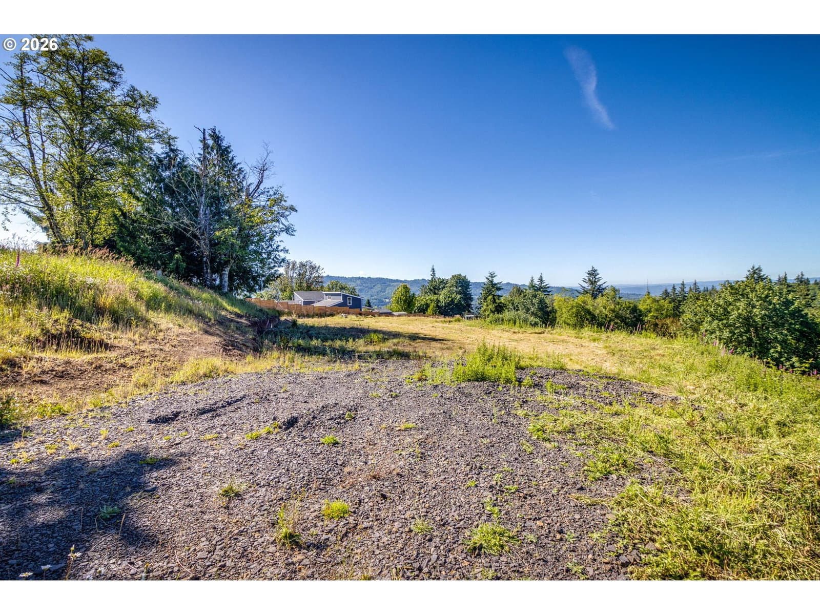 Listing photo 1 of 6