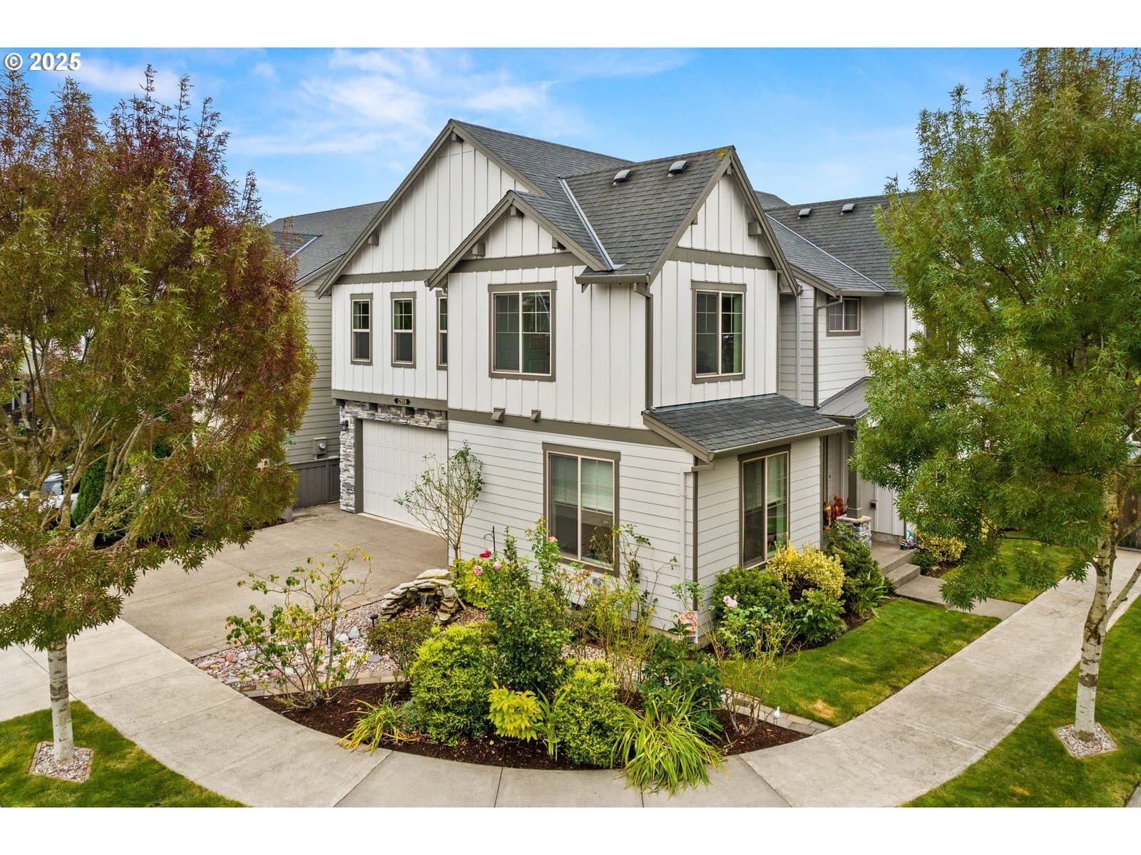 Listing photo 1 of 6