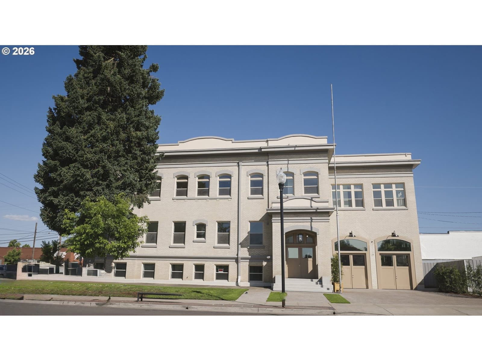 Primary listing photo, 550 N 1ST ST, Woodburn, OR, 97071