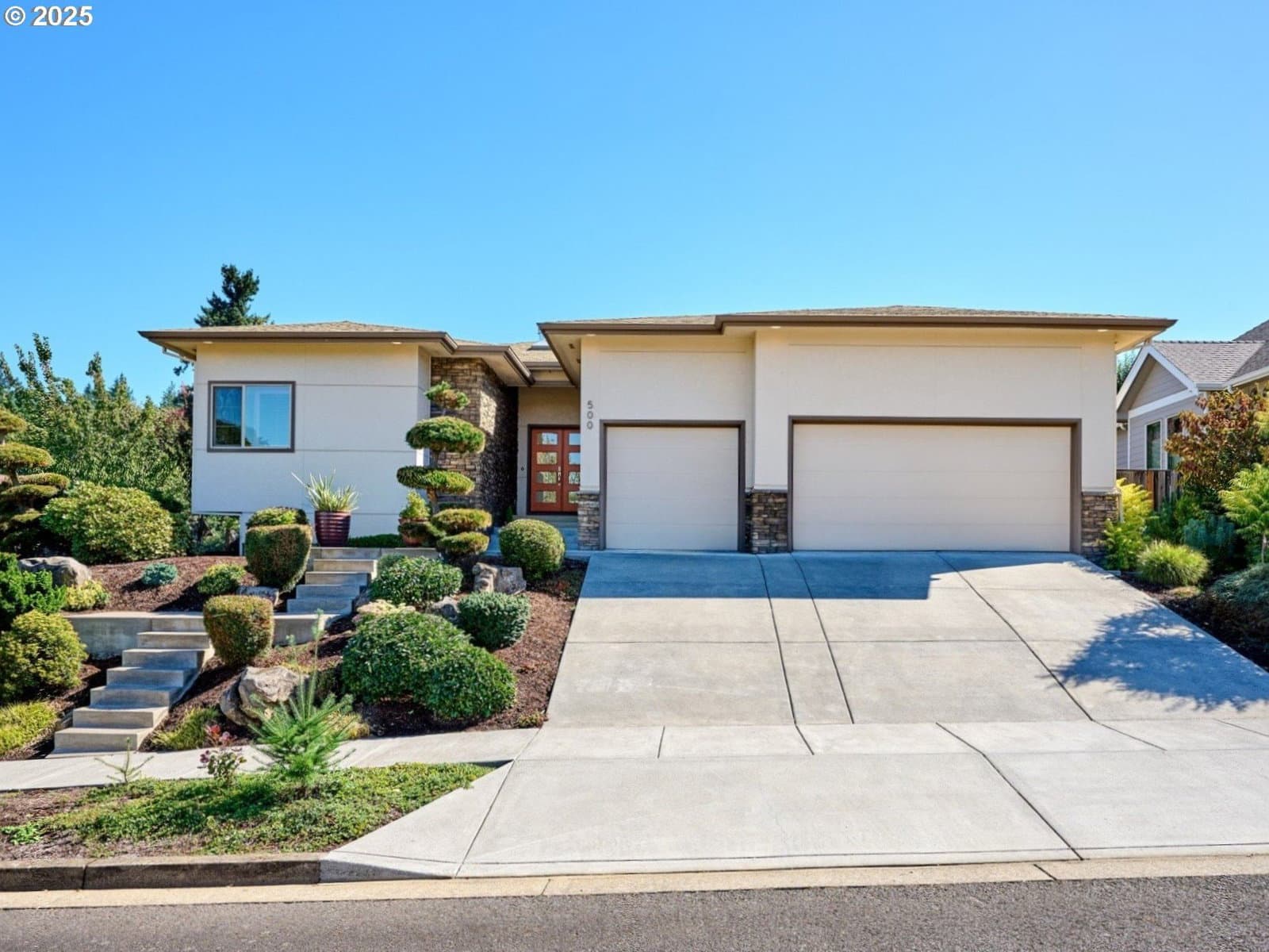Primary listing photo, 500 YAPA DR, Silverton, OR, 97381