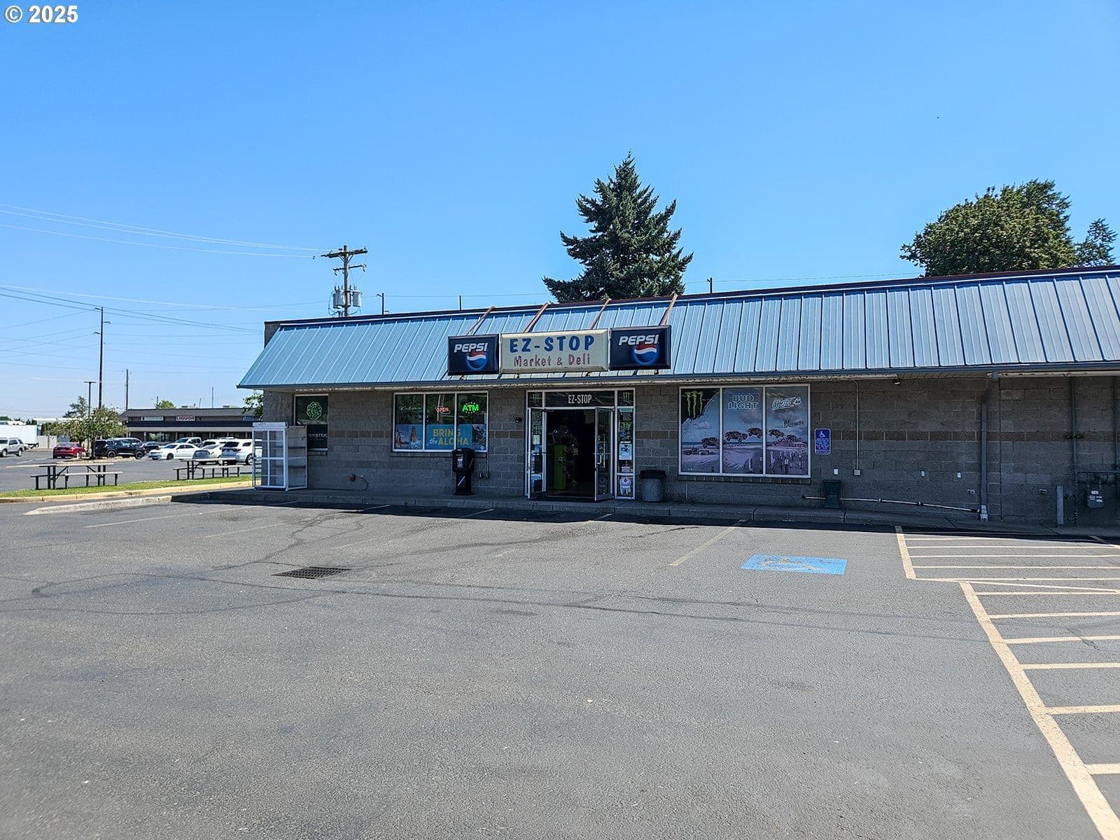 Primary listing photo, 170/190 N 3RD ST, Harrisburg, OR, 97446