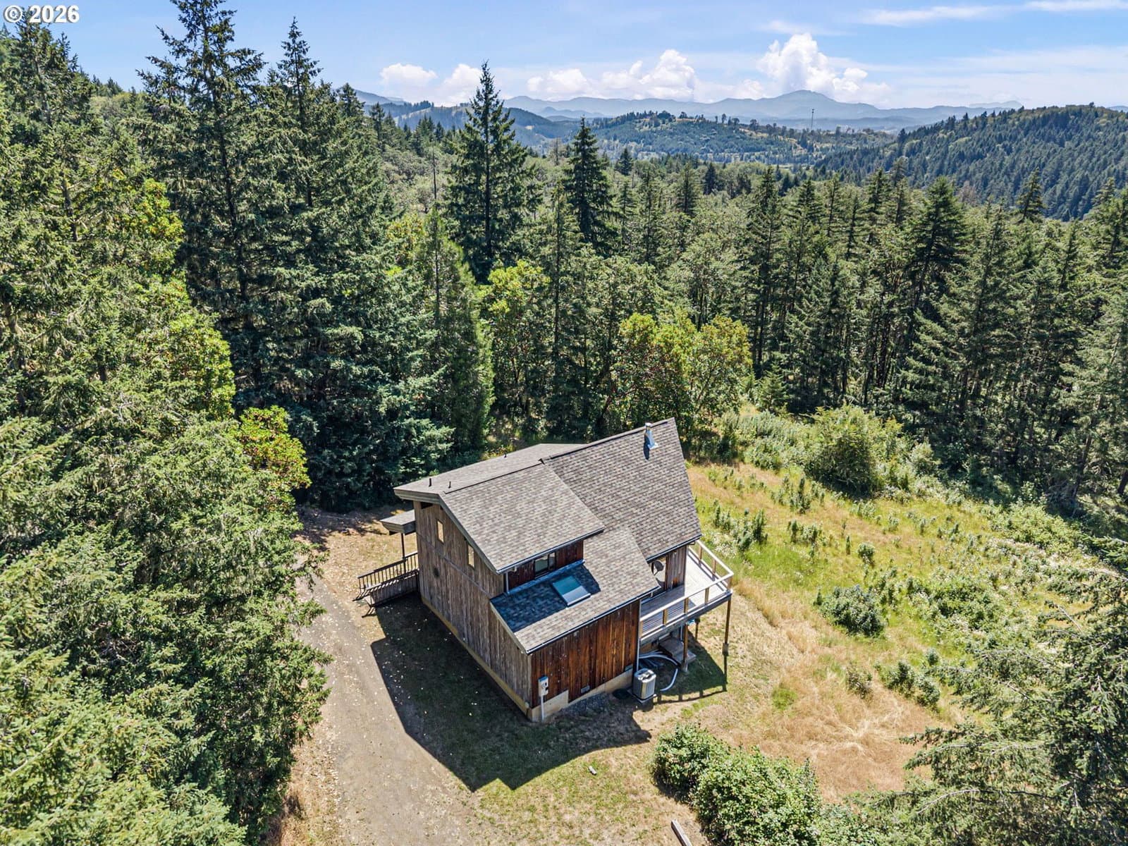 Listing photo 1 of 6