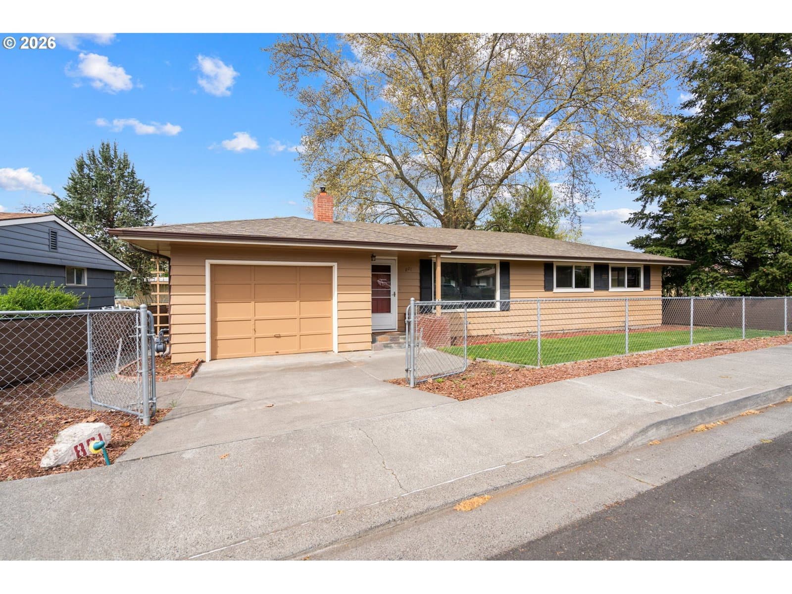 Primary listing photo, 801 SW 37TH ST, Pendleton, OR, 97801