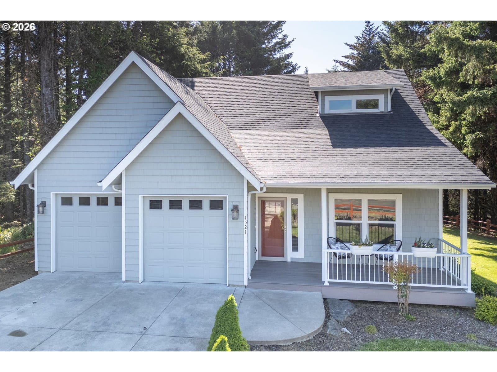 Listing photo 1 of 6