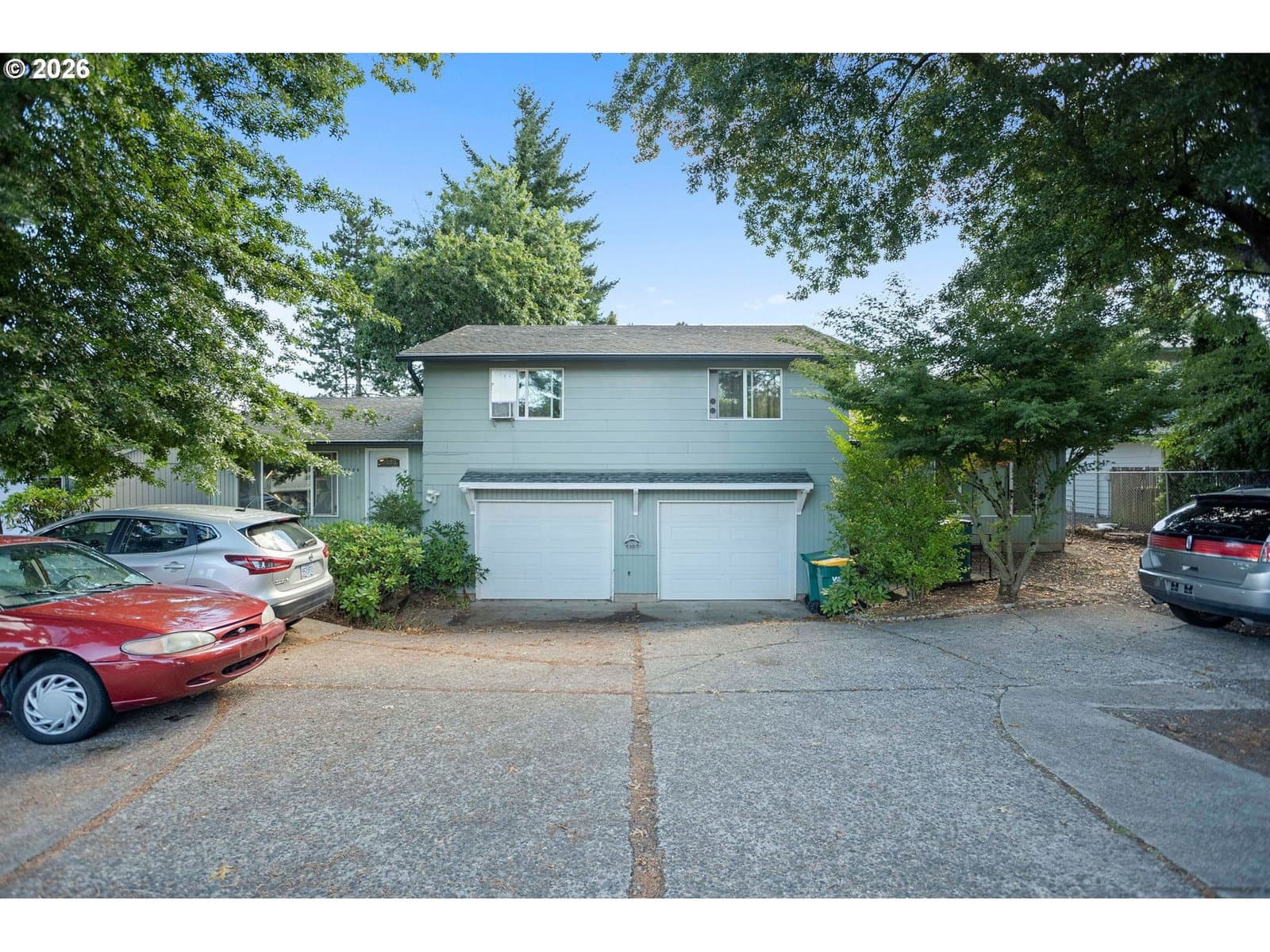 Listing photo 1 of 6
