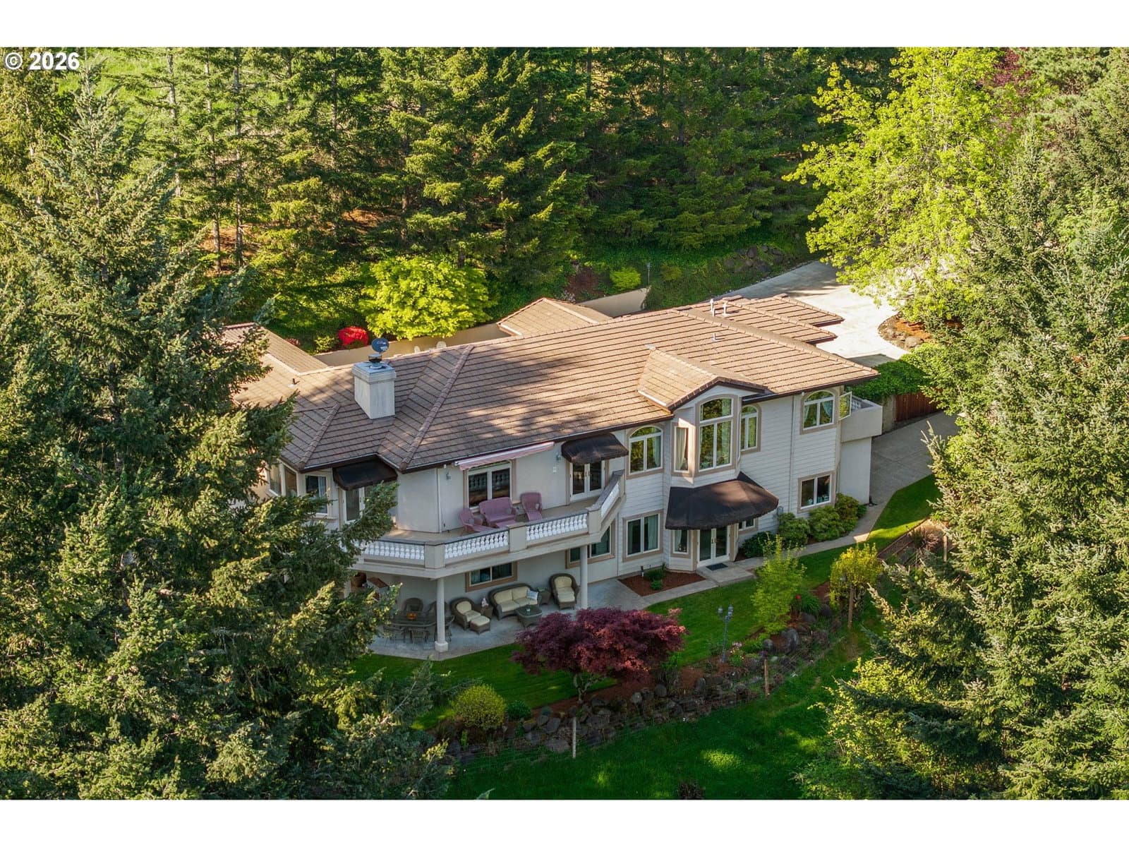Listing photo 1 of 6
