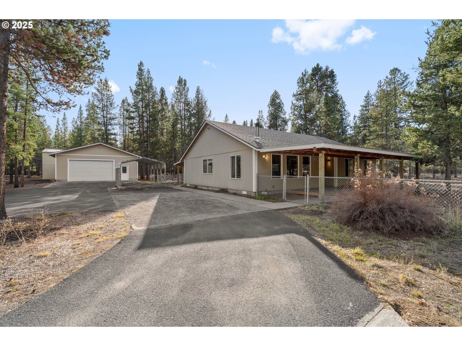 Primary listing photo, 15711 DEEDON LN, La Pine, OR, 97739