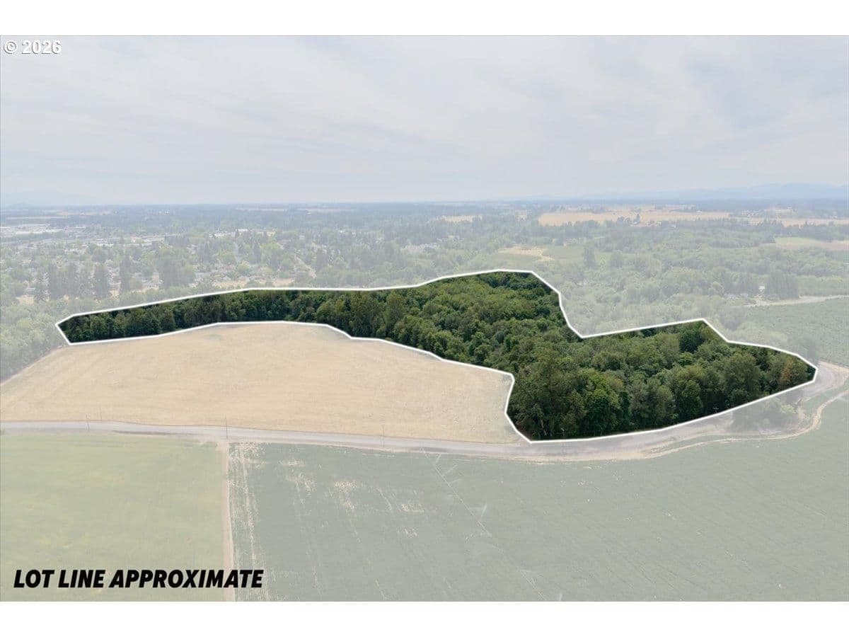 Primary listing photo, 1096 (nxt to) BRYANT WAY, Albany, OR, 97321