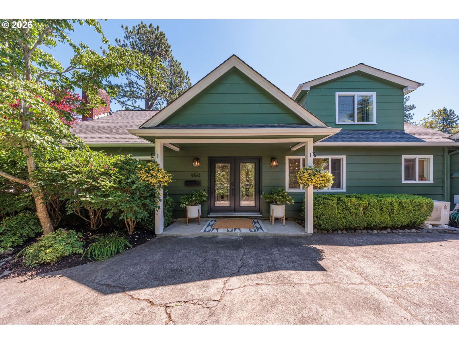 Primary listing photo, 950 E 23RD AVE, Eugene, OR, 97405
