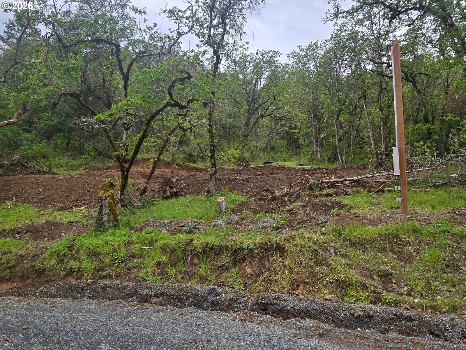 Listing photo 1 of 6
