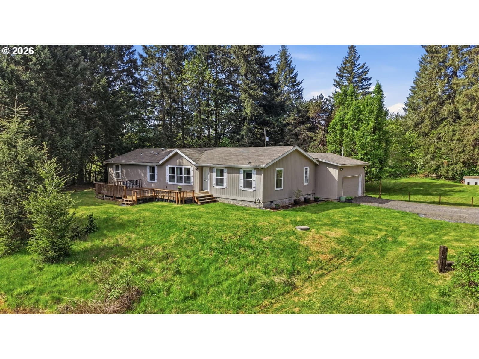 Listing photo 1 of 6