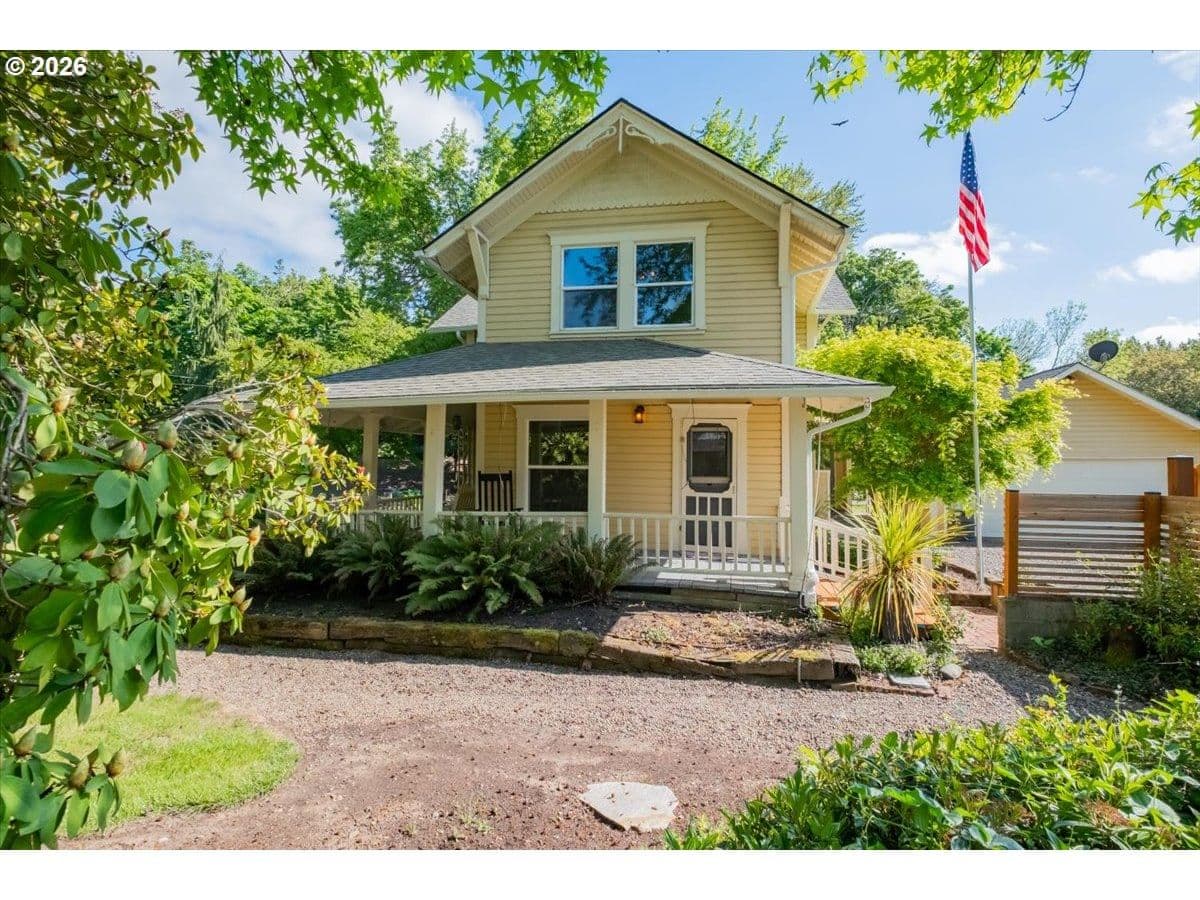 Listing photo 1 of 6