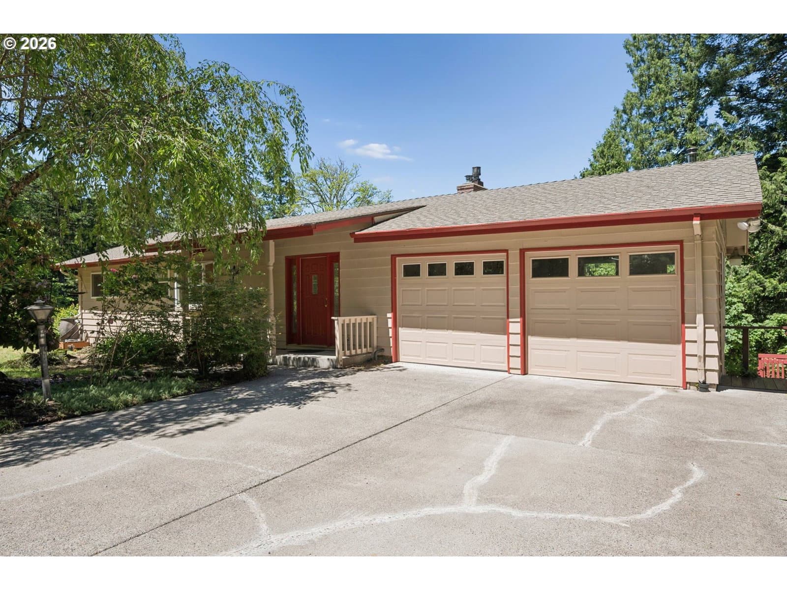 Listing photo 1 of 6